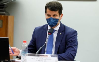 Deputados do PP e do PSB são os que mais aprovaram projetos de lei durante a pandemia