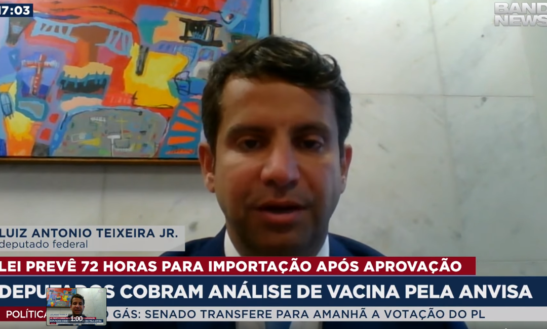Deputados cobram análise de vacina pela Anvisa