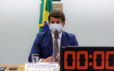 Presidente da Comissão Externa de Enfrentamento à Covid propõe exigência de comprovante de vacina ou exame negativo para quem entrar no Brasil automático